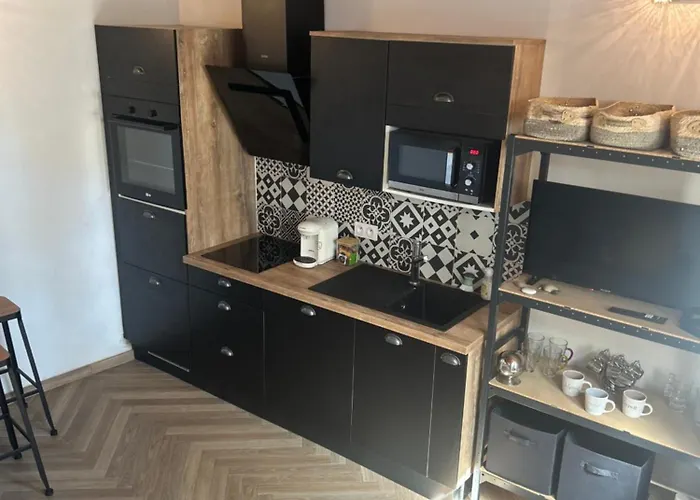 Ideal Location Triplex Centre-ville Daire *