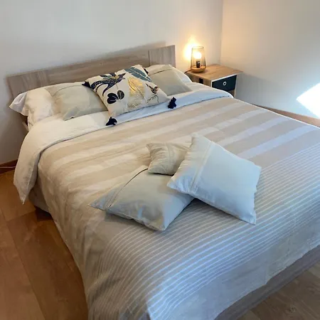 Ideal Location Triplex Centre-ville شقة