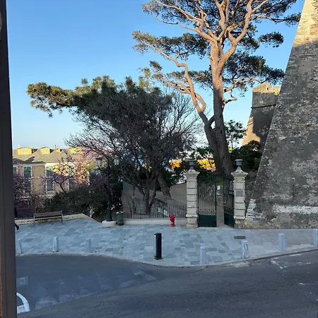 Ideal Location Triplex Downtown Bastia