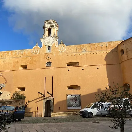 Apartment Ideal Location Triplex Downtown Bastia *
