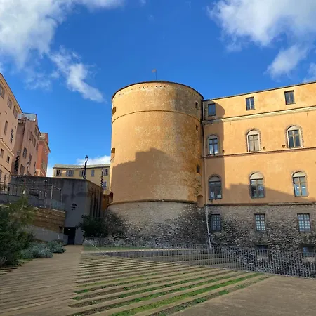 Apartment Ideal Location Triplex Downtown Bastia *