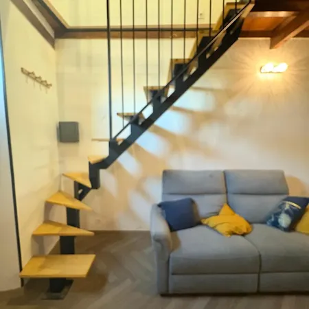 Ideal Location Triplex Downtown Bastia Apartment