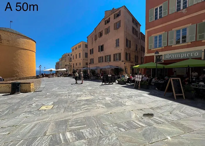 Ideal Location Triplex Centre-ville Bastia (Corsica)