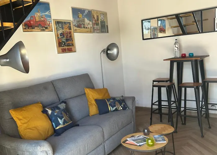 Ideal Location Triplex Centre-ville 公寓