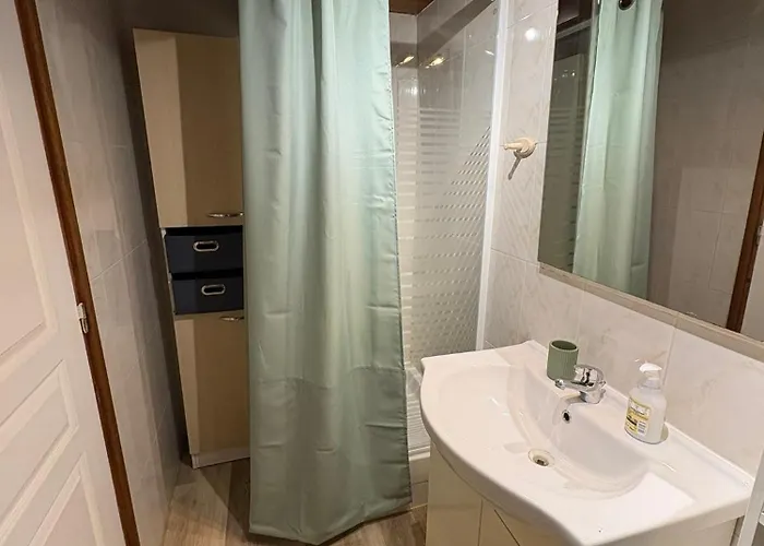 Ideal Location Triplex Centre-ville 公寓